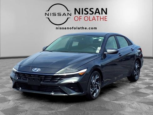 Used 2024 Hyundai Elantra SEL w/ Convenience Package FWD image 1