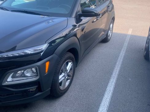 Used 2021 Hyundai Kona SE FWD image 1