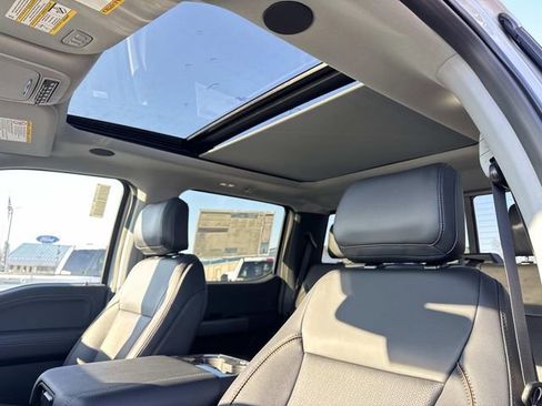 New 2026 Ford F250 Lariat w/ Black Appearance Package image 12