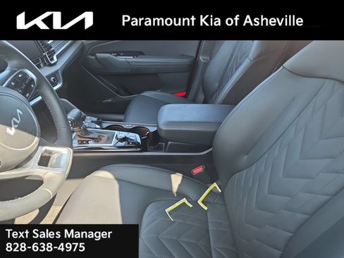 Certified 2025 Kia Sportage X-Pro AWD/4WD image 9