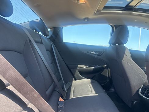 Used 2024 Chevrolet Malibu LT image 28
