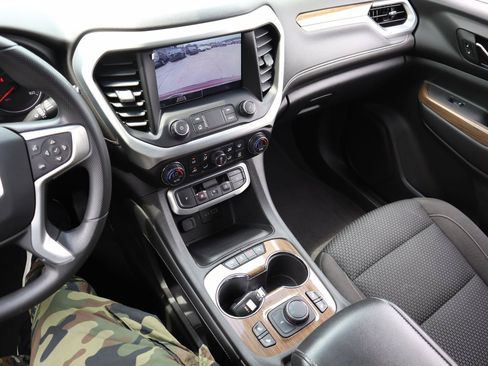 Used 2022 GMC Acadia SLE w/ Driver Convenience Package FWD image 43