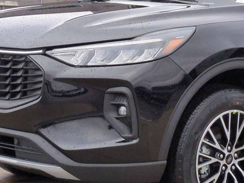 New 2026 Ford Escape SE image 9