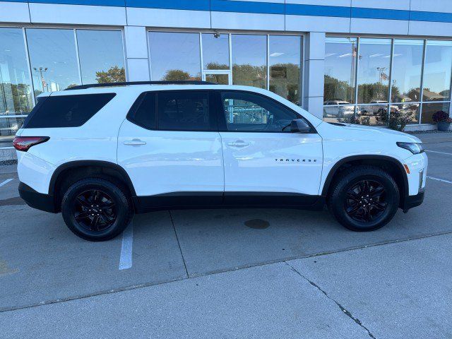 Used 2022 Chevrolet Traverse LS w/ Midnight/Sport Edition FWD image 2