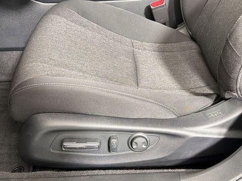 Used 2025 Honda Accord SE image 10