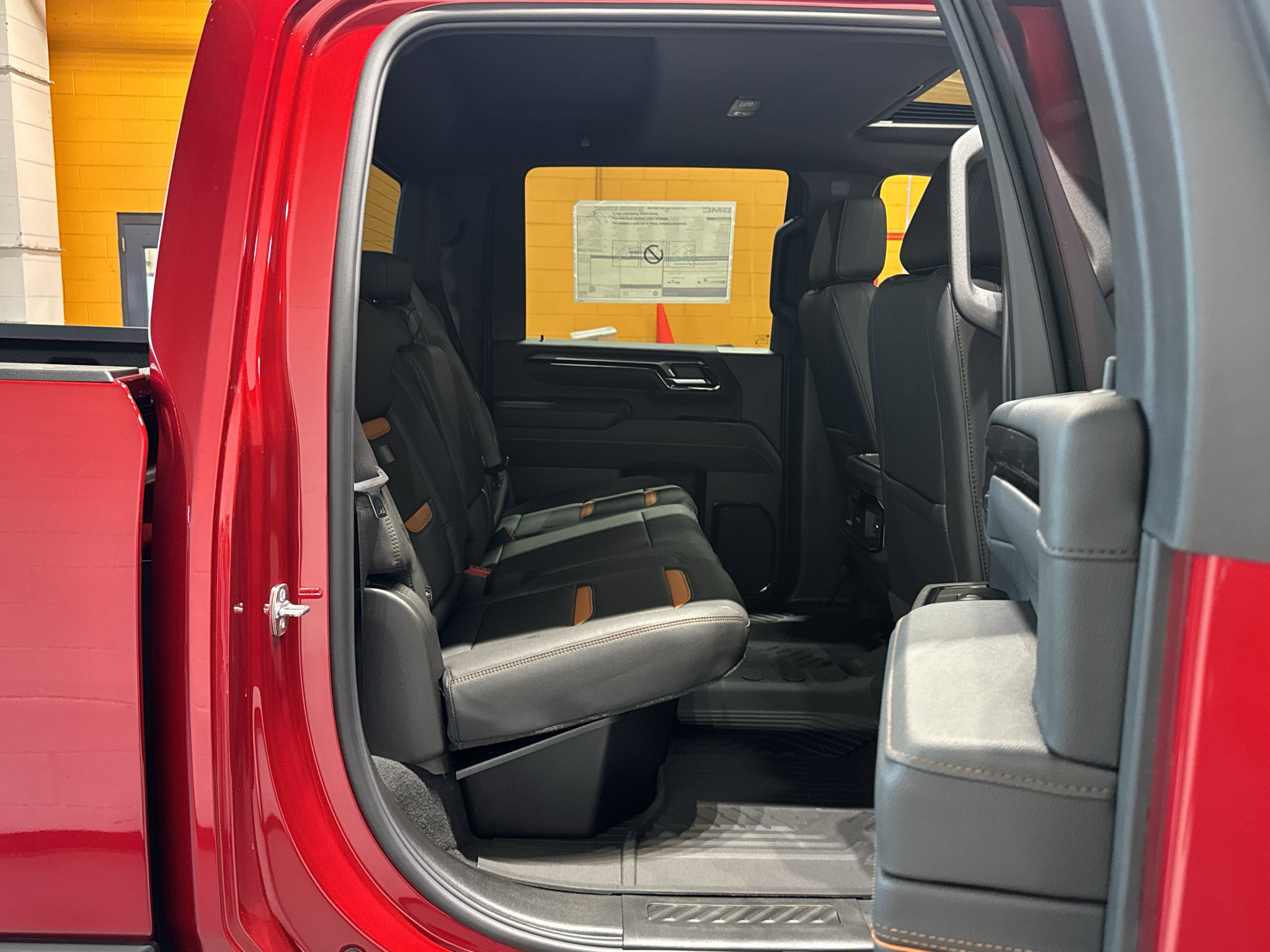 New 2026 GMC Sierra 2500 AT4 w/ AT4 Premium Plus Package AWD/4WD image 24
