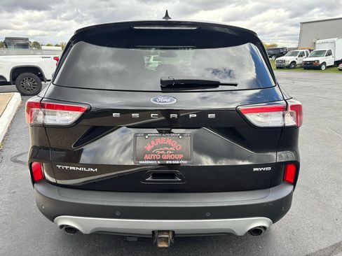 Used 2022 Ford Escape Titanium w/ Class II Trailer Tow Package image 4