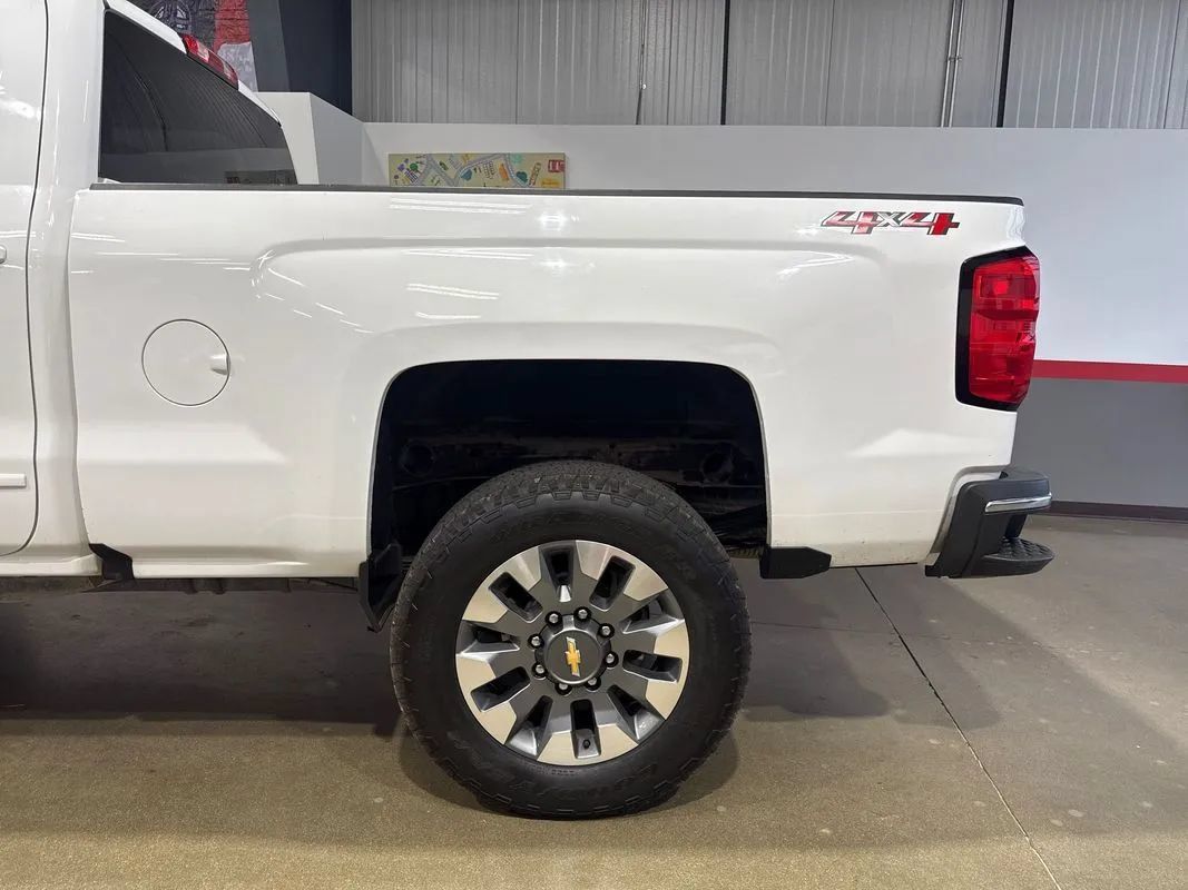Used 2019 Chevrolet Silverado 2500 LT AWD/4WD image 34