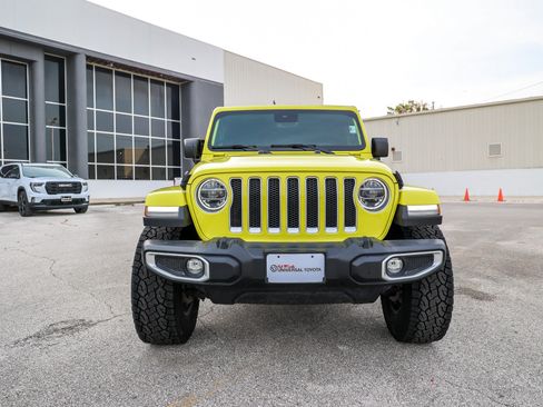 Used 2022 Jeep Wrangler Unlimited Sahara w/ LED Lighting Group AWD/4WD image 4