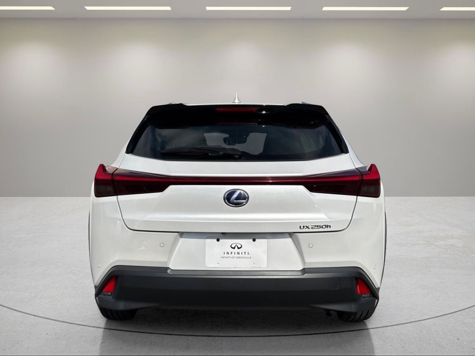 Used 2020 Lexus UX 250h w/ Premium Package AWD/4WD image 4