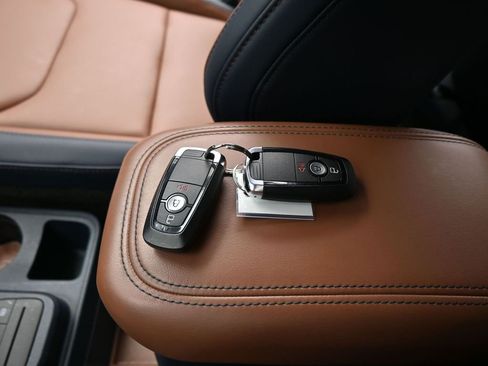 Certified 2023 Ford Maverick Lariat w/ Lariat Luxury Package image 19