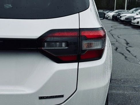 Used 2024 Honda Pilot Touring image 7