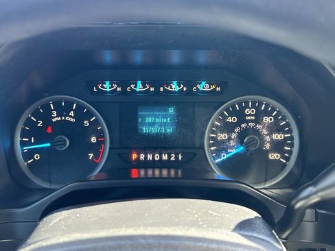 Used 2017 Ford F150 XLT image 31