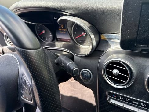 Used 2015 Mercedes-Benz C 300 Sedan image 24