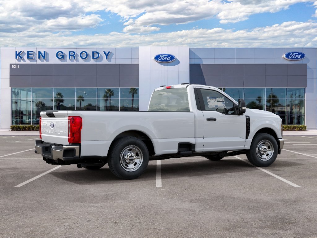 New 2027 Ford F350 XL w/ XL Chrome Package RWD image 5