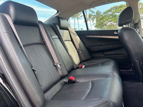 Used 2015 INFINITI Q40 w/ Navigation Package image 11