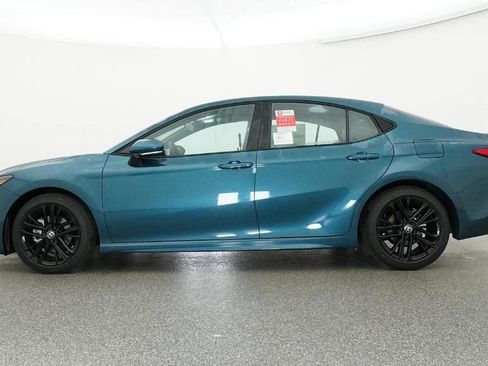 New 2026 Toyota Camry SE image 10