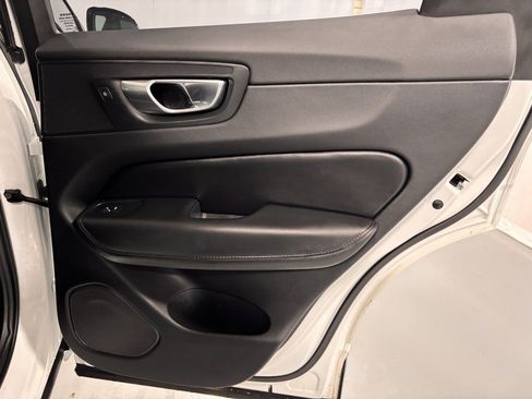 Certified 2025 Volvo XC60 B5 Plus image 26