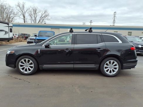 Used 2011 Lincoln MKT AWD w/ 101A Rapid Spec Order Code image 2