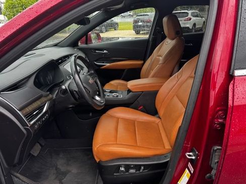 Used 2020 Cadillac XT4 Premium Luxury FWD image 17