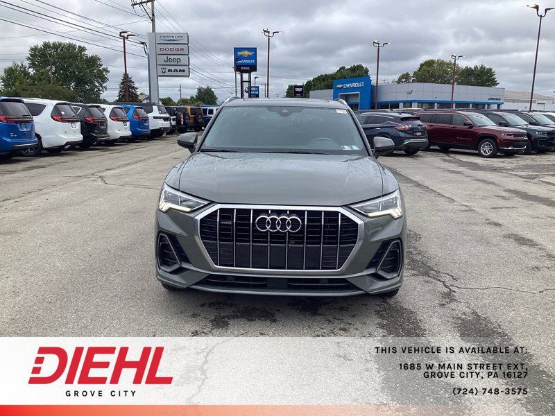 Used 2021 Audi Q3 2.0T Premium Plus w/ Premium Plus Package AWD/4WD image 2