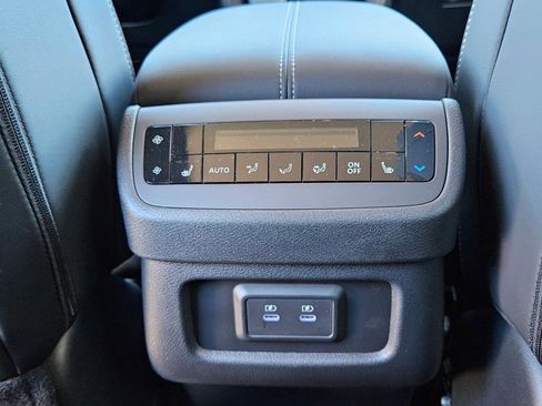 New 2026 Nissan Pathfinder SL w/ SL Premium Package FWD image 15