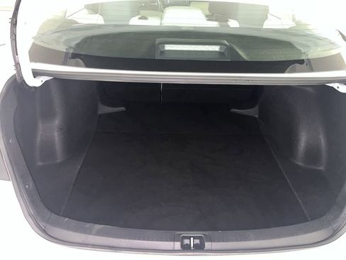 Used 2023 Toyota Corolla LE image 28