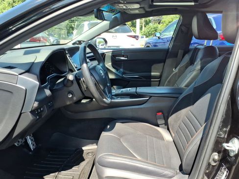 Used 2022 Toyota Avalon Touring w/ Carpet Mat Package (TMS) FWD image 11