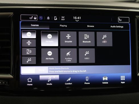 Used 2024 Chrysler Pacifica Touring-L FWD image 45