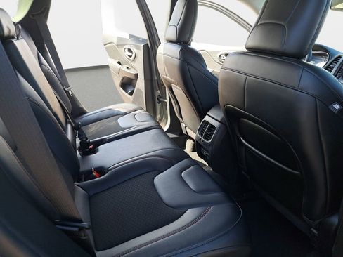 Certified 2022 Jeep Cherokee Trailhawk w/ Comfort/Convenience Group image 12