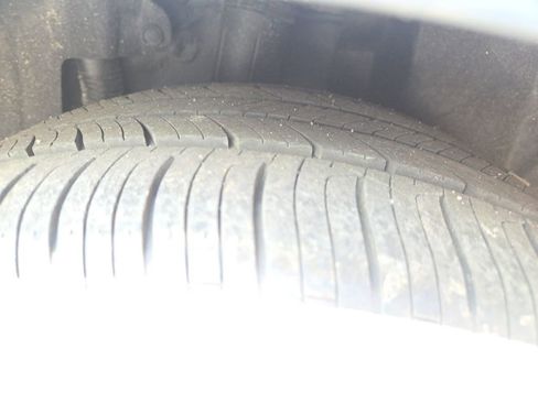 Used 2025 Toyota Camry SE w/ Convenience Package image 12