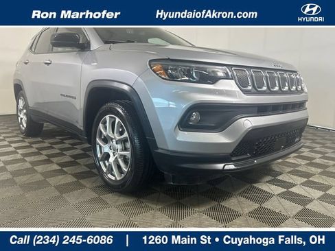 Used 2022 Jeep Compass Latitude AWD/4WD image 1