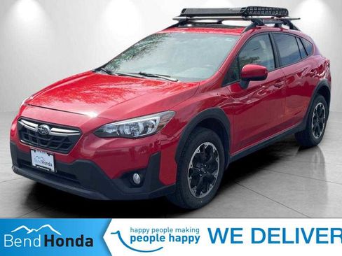 Used 2021 Subaru Crosstrek 2.0i Premium w/ Moonroof Package AWD/4WD image 1