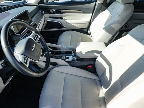 Certified 2022 Kia Telluride EX w/ EX Premium Package image 19
