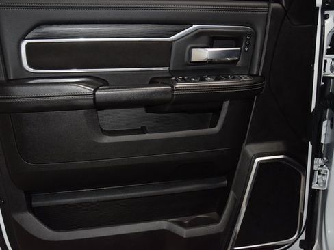 Used 2023 RAM 2500 Laramie w/ Night Edition image 47