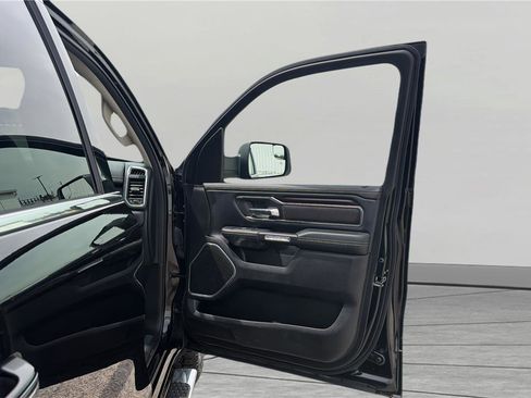 Used 2022 RAM 1500 Laramie AWD/4WD image 21