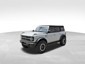 Used 2021 Ford Bronco Outer Banks w/ Sasquatch Package AWD/4WD video 2