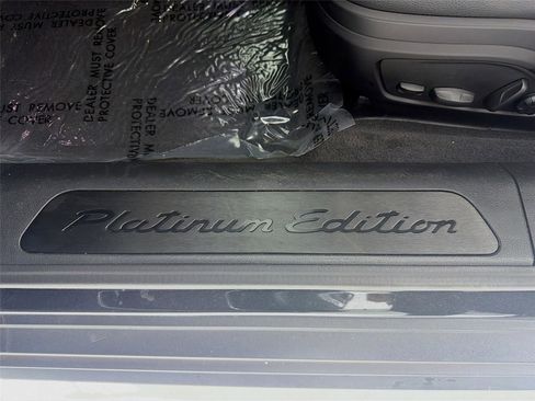 Used 2022 Porsche Panamera Platinum Edition image 10