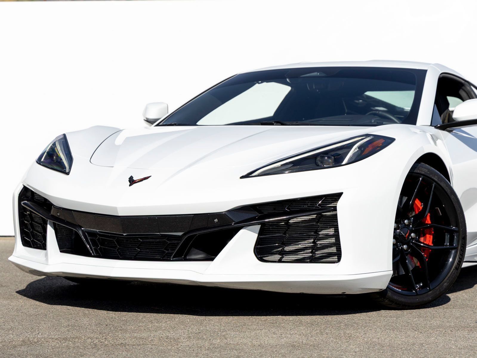 Used 2025 Chevrolet Corvette Z06 w/ Battery Protection Package RWD image 2