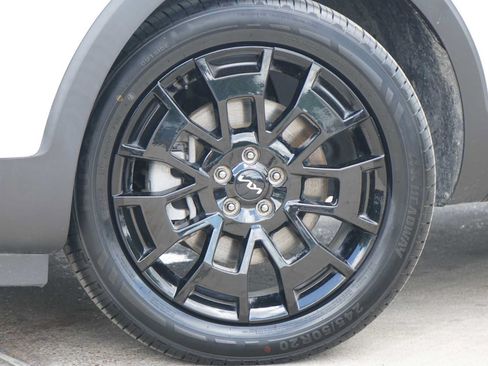 Certified 2022 Kia Telluride SX w/ SX Prestige Package AWD/4WD image 2