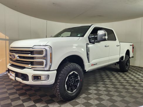 New 2026 Ford F250 Platinum w/ Platinum Plus Package image 3