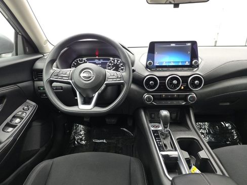 Used 2024 Nissan Sentra SV image 15