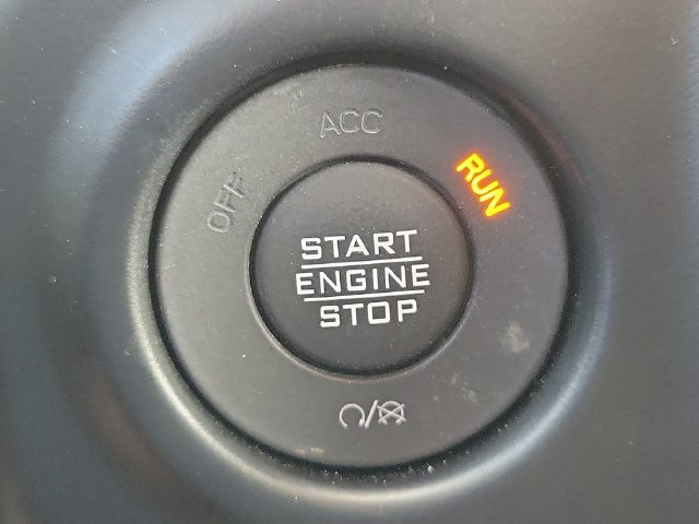 Used 2022 Jeep Wrangler Unlimited Sahara w/ Safety Group AWD/4WD image 29