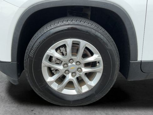 Used 2020 Chevrolet Traverse LS w/ LPO, Blackout Package FWD image 25