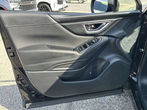 Used 2023 Subaru Forester Premium image 14