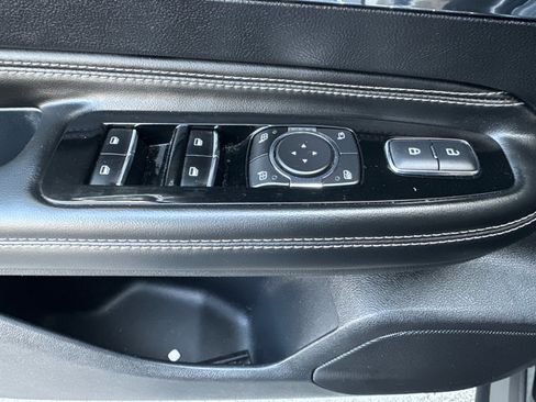 Used 2023 Lincoln Corsair AWD w/ Equipment Group 102A image 27