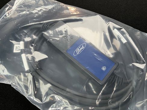 New 2026 Ford Escape SE w/ PHEV Premium Package image 16