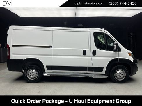 Used 2025 RAM ProMaster 2500 w/ U-Haul Equipment Group FWD image 8