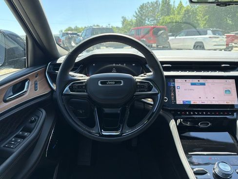 New 2026 Jeep Grand Cherokee L Summit AWD/4WD image 24