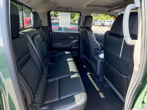 Certified 2023 Nissan Frontier SV w/ SV Premium Package AWD/4WD image 30